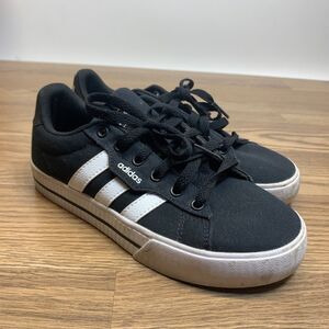 Adidas Shoes Youth Size 3.5 Daily 3.0 Sneakers Black Round Toe Low Top Logo